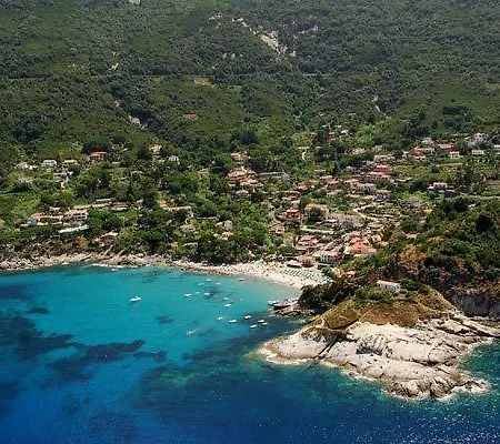 Konukevi Summer Marciana (Isola d'Elba)