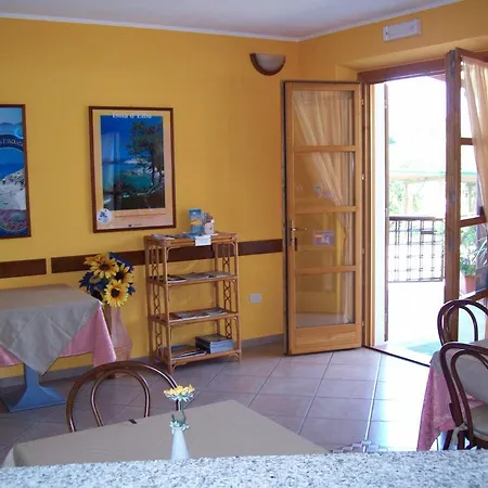 Guest house B & B Summer
