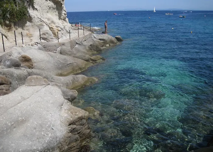 Summer ゲストハウス 4*